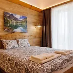 Letizia & Raphael W Sauna Near Pirin Golf بانسكو