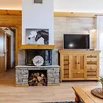 Letizia & Raphael W Sauna Near Pirin Golf *