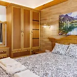 Letizia & Raphael W Sauna Near Pirin Golf Villa *