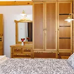 Letizia & Raphael W Sauna Near Pirin Golf Вилла Банско