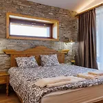 Letizia & Raphael W Sauna Near Pirin Golf 班斯科