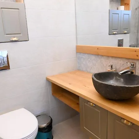 Villa Letizia With Jacuzzi Near The Pirin Golf Resort Villa *