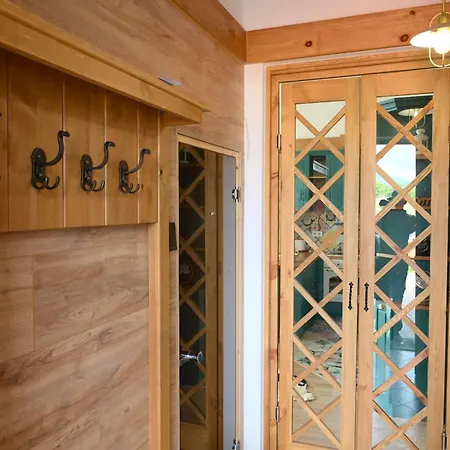 Villa Letizia With Jacuzzi Near The Pirin Golf Resort