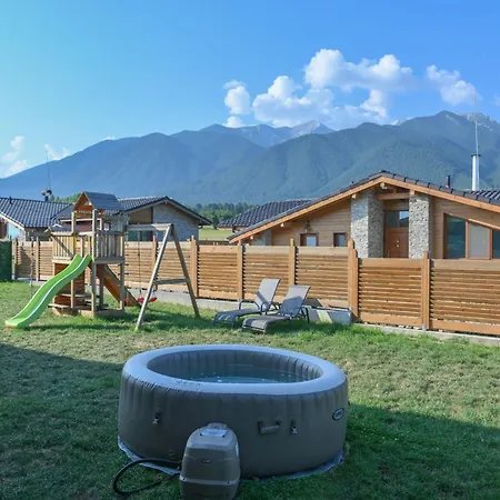 Letizia & Raphael W Jacuzzi Near Pirin Golf Villa Bansko